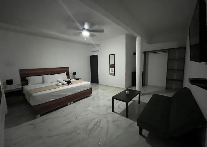 Balam Playa - 15th Ave Hotel